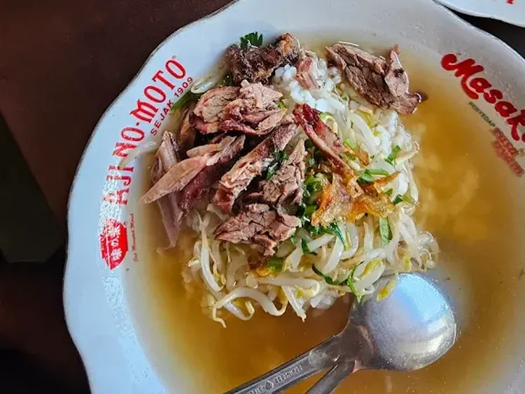 Dijamin Nikmat! Makan di 8 Warung Soto Mbah Legendaris di Jawa