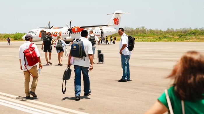 Maskapai Wings Air membuka rute baru dari Tambolaka. Kini, berkat rute baru Tambolaka - Lombok - Tambolaka,