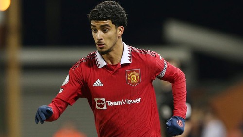 LEIGH, ENGLAND - JANUARY 27: Zidane Iqbal of Manchester United controls the ball during the Premier League 2 match between Manchester United and Blackburn Rovers at Leigh Sports Village on January 27, 2023 in Leigh, England. (Photo by Matthew Peters/Manchester United via Getty Images)