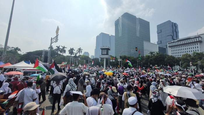 Massa gelar aksi bela Palestina