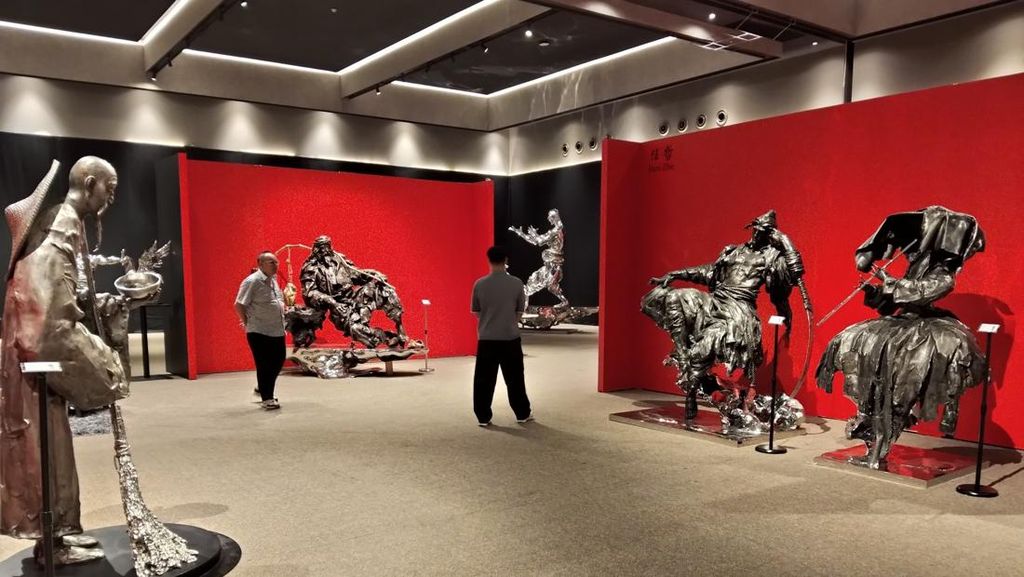 Jangan Sampai Terlewatkan! 50 Patung Karya Ren Zhe Dipamerkan di Lindas Gallery