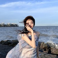 9. Bai Lu - Aktris Bai Lu dipilih sebagai salah satu wanita tercantik China karena punya keseimbangan antara kesan feminim dan bold. Kecantikannya dianggap modern karena itu menuai kekaguman dari netizen global. Foto: Instagram Zhao Lusi