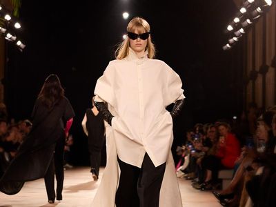 Foto: Balenciaga Spring-Summer 2026, Persembahan Pertama Pierpaolo Piccioli
