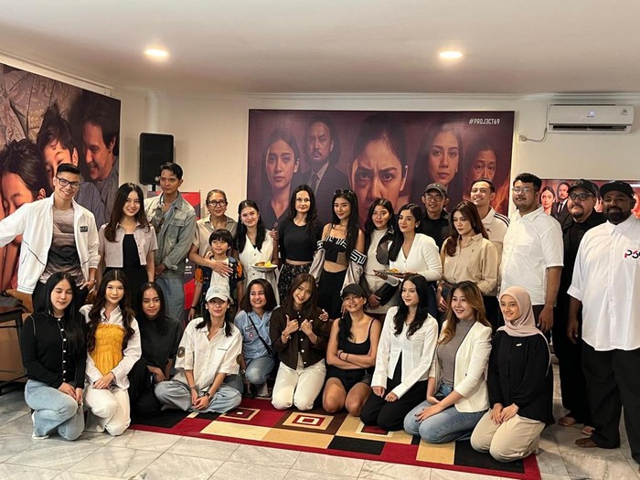 film yang terluka