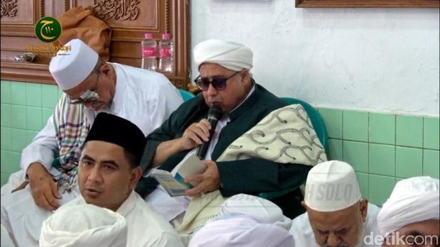 Wakil Gubernur Jawa Tengah Taj Yasin Maimoen hadir dalam puncak peringatan Haul Habib Ali Solo, Minggu (12/10/2025).