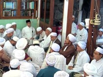 Anies Baswedan-Nusron Wahid-Wagub Jateng Gus Yasin Hadiri Haul Solo