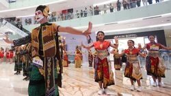Ribuan Penari Serentak Meriahkan Indonesia Menari 2025 di 11 Kota