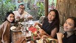 Intip Keseruan Ari Lasso Makan di Restoran bersama Anak-Anaknya