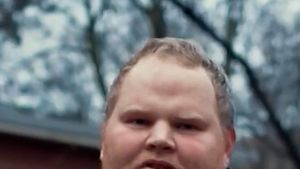 Video: Punya Pekerjaan, Tapi Kok Masih Tinggal di Jalanan? Video: Punya Pekerjaan, Tapi Kok Masih Tinggal di Jalanan?