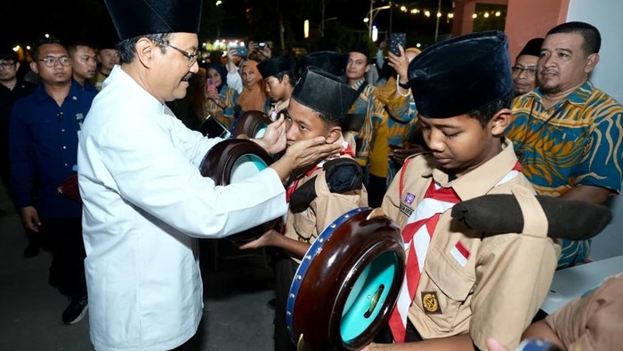 Menteri Sosial Saifullah Yusuf