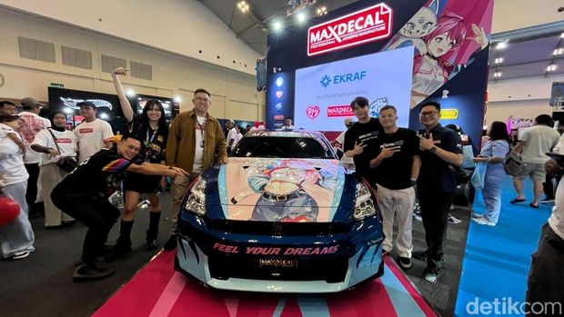 Modifikasi Nissan GTR R35 kolaborasi MaxDecal dan SekuyaEVOS meramaikan IMX 2025.