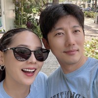 Ki Tae Young dan Eugene pertama kali bertemu di lokasi syuting drama tahun 2009 berjudul Creating Destiny. Setelah cinlok, keduanya menikah pada 2011, dan kini dikaruniai dua orang putri bernama Rohee dan Lorin. Foto: Dok. Instagram