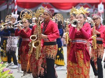Ribuan Pelajar dan Orkestra Besar Meriahkan Peringatan Hari Jadi Jawa Timur