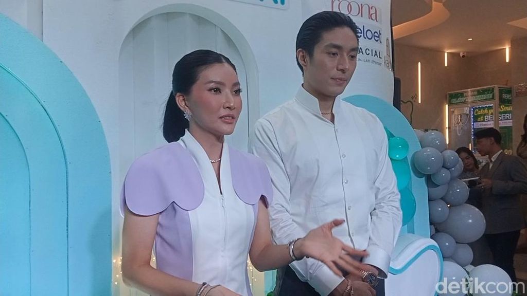 Makin Sering Bareng, Ini Penjelasan Sarwendah dan Giorgio soal Status Hubungan