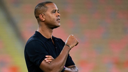 Soccer Football - FIFA World Cup - AFC Qualifiers - Group B - Iraq v Indonesia - King Abdullah Sport City, Jeddah, Saudi Arabia - October 11, 2025 Indonesia coach Patrick Kluivert REUTERS/Stringer