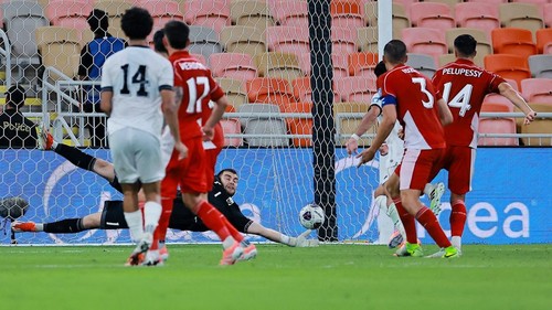 Soccer Football - FIFA World Cup - AFC Qualifiers - Group B - Iraq v Indonesia - King Abdullah Sport City, Jeddah, Saudi Arabia - October 11, 2025 Iraqs Zidane Iqbal scores their first goal REUTERS/Stringer