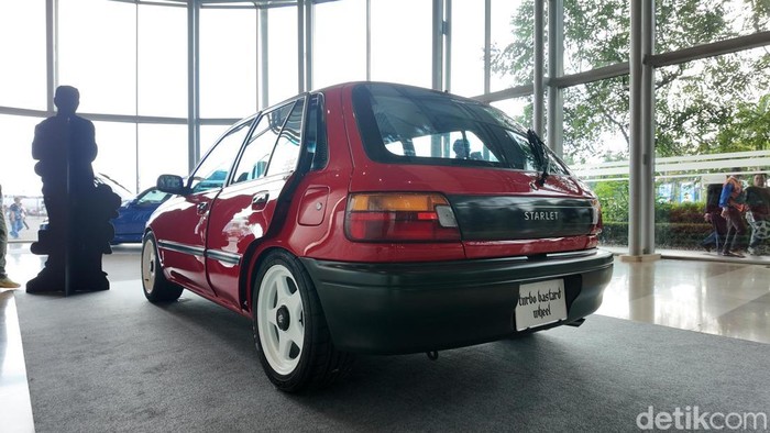 Toyota Starlet Raffi Ahmad mejeng di IMX 2025 Toyota Starlet Raffi Ahmad mejeng di IMX 2025