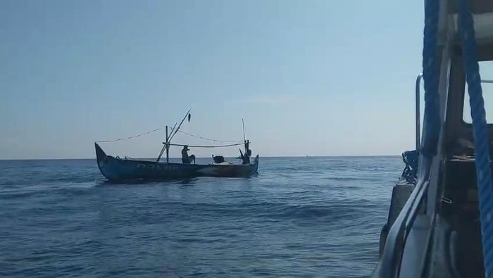 2 ABK Korban Kapal Tenggelam Diselamatkan Pemancing
