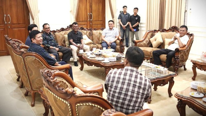 Bupati Ciamis Herdiat Sunarya menerima kunjungan Kementerian Lingkungan Hidup.