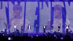 Foto-foto SEVENTEEN di Konser Pembuka Tur AS NEW_