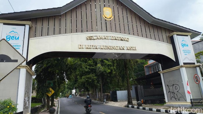 Gapura Kabupaten Kuningan.