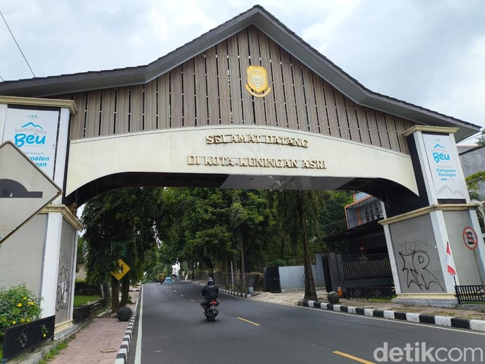 Gapura Kabupaten Kuningan.