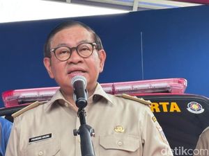 Pengunjung Membludak di Ragunan Malam, Pramono: Penataan Parkir Jadi Prioritas