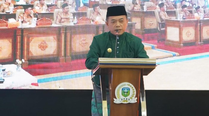 Gubernur Jambi Al Haris.