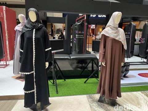 Brand hijab dan busana muslim syari, Si.Se.Sa memperkenalkan lini brand terbaru, yaitu Si.Se.Sa Abaya, Si.Se.Sa Basic danSi.Se.Sa Black melalui Pop Up Store yang ada di Food Society A, Mall Kota Kasablanka mulai hari ini 13-19 Oktober 2025.