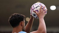 Guardiola: City Perlu Beli Pemain untuk Throw-in Panjang Guardiola: City Perlu Beli Pemain untuk Throw-in Panjang