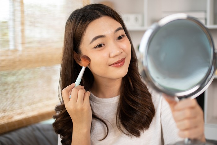 Ilustrasi toasted makeup