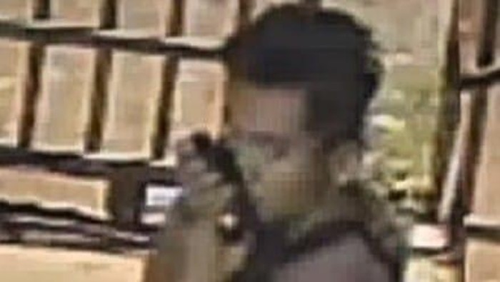 Pencuri celana dalam resahkan mahasiswi di Indralaya terekam CCTV