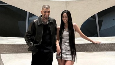 Jisoo BLACKPINK Memuji, Zayn Malik Kirim Bunga Beri Ucapan Selamat