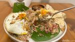Kafe Galeri Ini Punya Nasi Goreng Kecombrang dan Buttermilk Chicken Enak