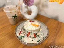 Kafe Galeri Ini Punya Nasi Goreng Kecombrang dan Buttermilk Chicken Enak