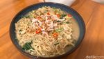 Kafe Galeri Ini Punya Nasi Goreng Kecombrang dan Buttermilk Chicken Enak