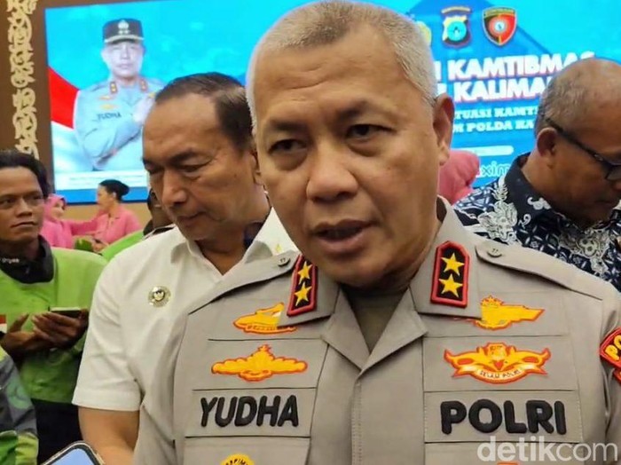 Kapolda Kalsel Irjen Rosyanto Yudha Hermawan.