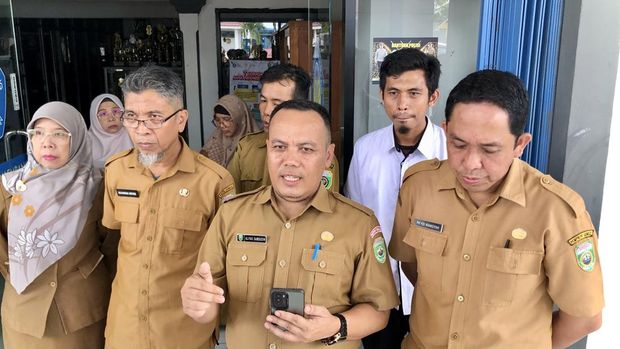Kepala SMKN 7 Palembang, Aliyas
