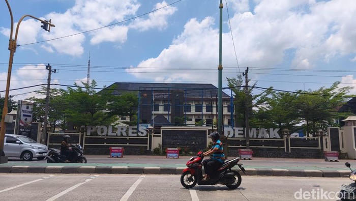 Mapolres Demak. Foto diunggah Senin (13/10/2025).