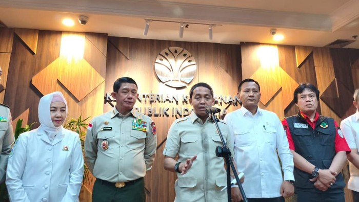 Menhut Raja Juli Antoni (Kurniawan Fadilah/detikcoom)