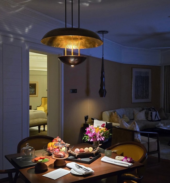 Di ulang tahunnya kali ini Pevita juga mengaku kembali teringat pada masa-masa kelamnya dulu. And I got a flashback of those birthdays where I felt scared, lost, or lonely and quietly hoping next year would be lighter... terangnya. Foto: Instagramm/@pevpearce