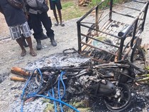 Pria Diduga ODGJ Bakar Motor-Rusak Rumah Ortu di Kupang