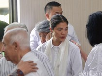 Tangisan Franka Lantaran Praperadilan Nadiem Ditolak