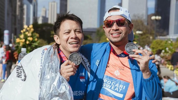 Ariel NOAH hingga Raffi Ahmad Ikut Chicago Marathon, Suporter Gak Kalah Heboh
