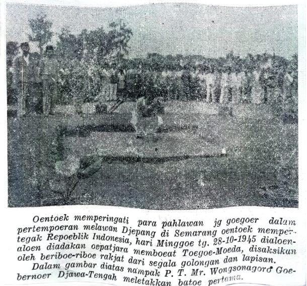 Repro kliping koran yang memuat berita pembangunan Tugu Muda Semarang. Foto diunggah Senin (13/10/2025).