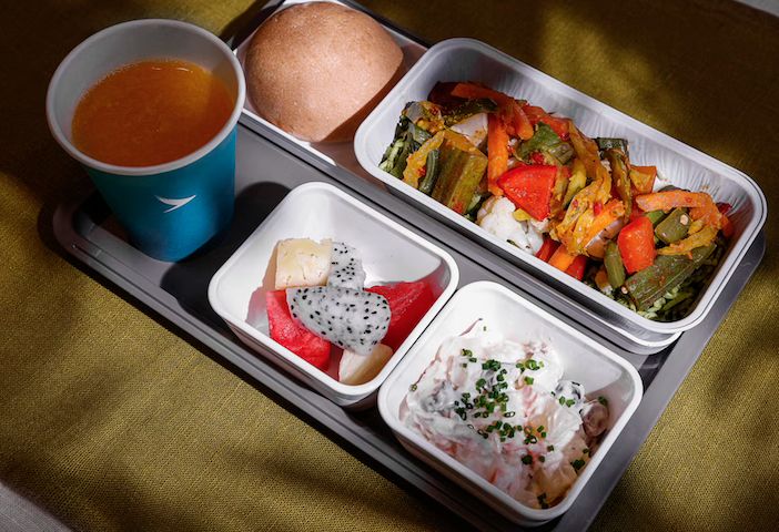 Menu Makanan Michelin Kelas Ekonomi di Cathay Pacific.