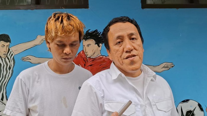 Wakil Presiden SFC Mohammad David (kanan).