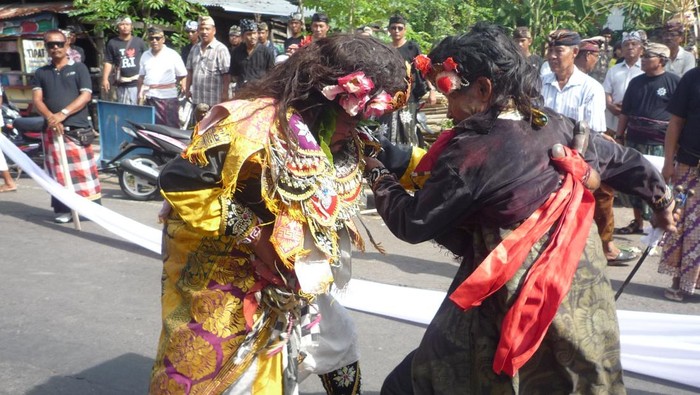 Tari Baris Bedug dari Kelurahan Banyuning, Buleleng, ditetapkan sebagai Warisan Budaya Takbenda (WBTB) Indonesia tahun 2025. (Foto: Dok. Pemkab Buleleng)