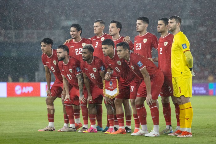 Indonesia players pose for photos before the FIFA World Cup Asian 3rd Qualifier Group C match against Japan at Gelora Bung Karno Stadium in Jakarta, Indonesia, on November 15, 2024. (Photo by Garry Lotulung/NurPhoto via Getty Images)