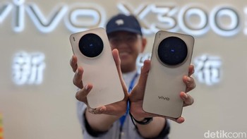 Vivo X300 diluncurkan di Shanghai, China bersama varian Pro pada Senin kemarin. Agak lain dari yang sebelum-sebelumnya, Vivo benar-benar menekankan perbedaan antara X300 edisi standar dan Pro. Foto: Virgina Maulita Putri/detikINET